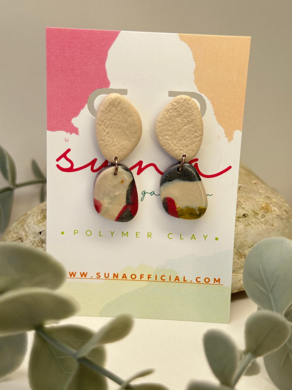 Brincos Maria Pimpolha | 2 pedras em tons claros