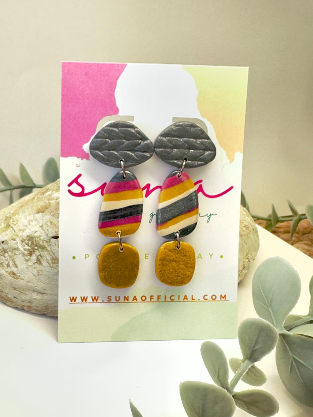 Brincos Maria Pimpolha | 3 pedras