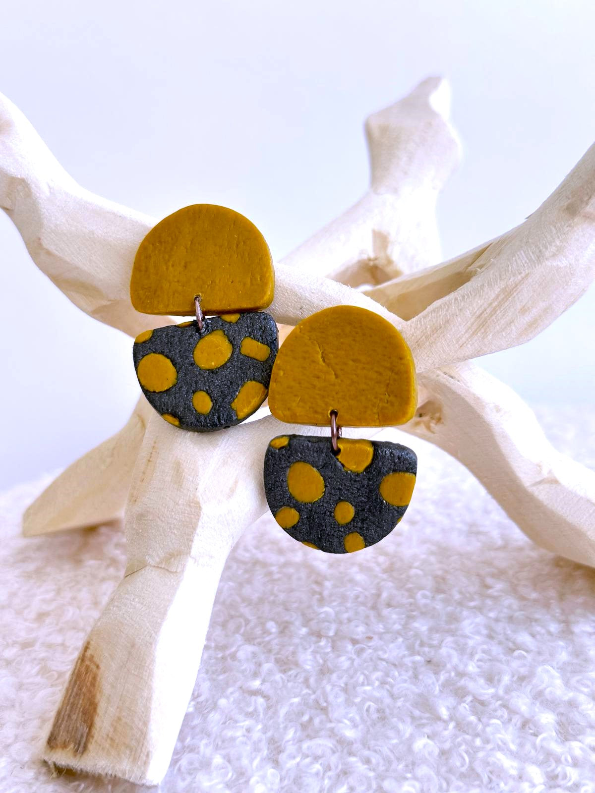 Brincos Pinga-amor | 2 peças: Cinzento e Torrado