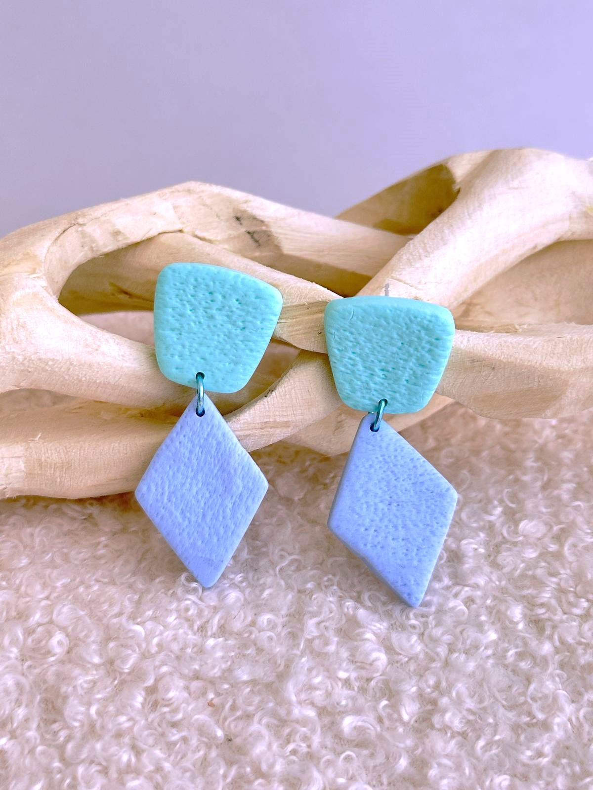 Brincos Suave | Azul Serenidade e Menta