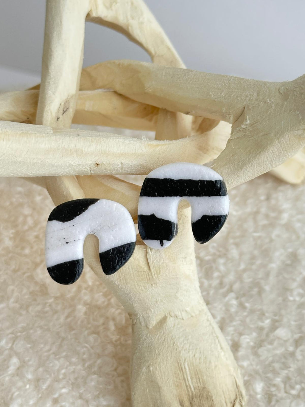 Brincos Pedra Anta: Preto e Branco